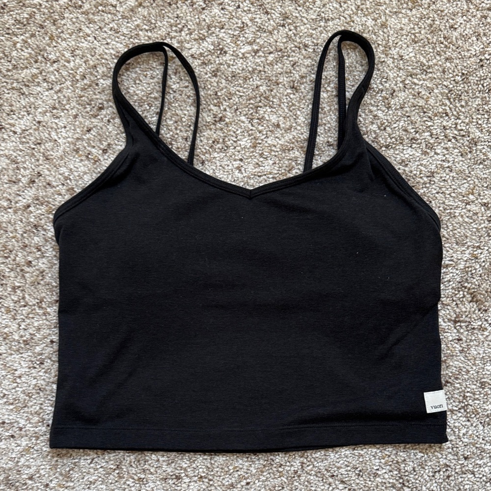 Vuori Black Heather Halo Performance Top